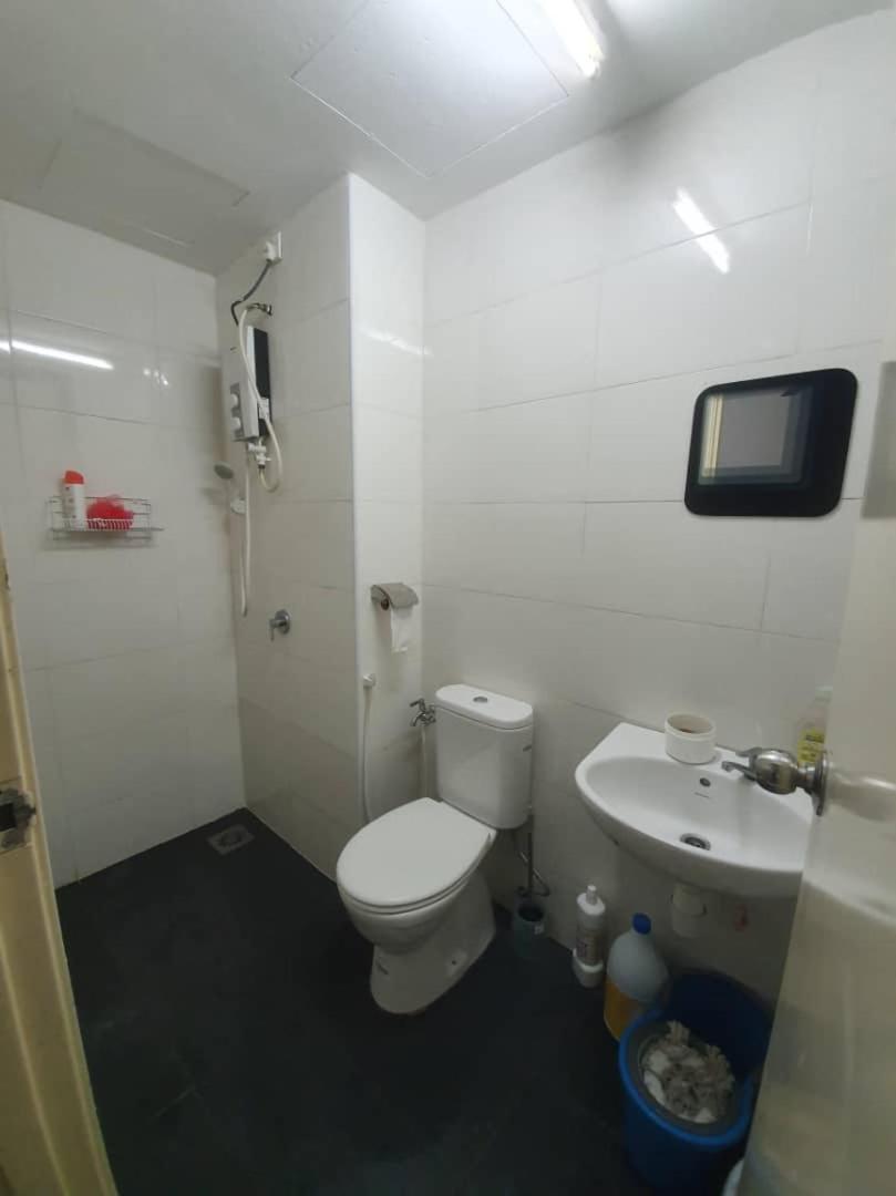 Vista Alam Serviced Apartment Near Idcc Sacc Pkns Uitm Msu Avisena Shah Alam Buitenkant foto