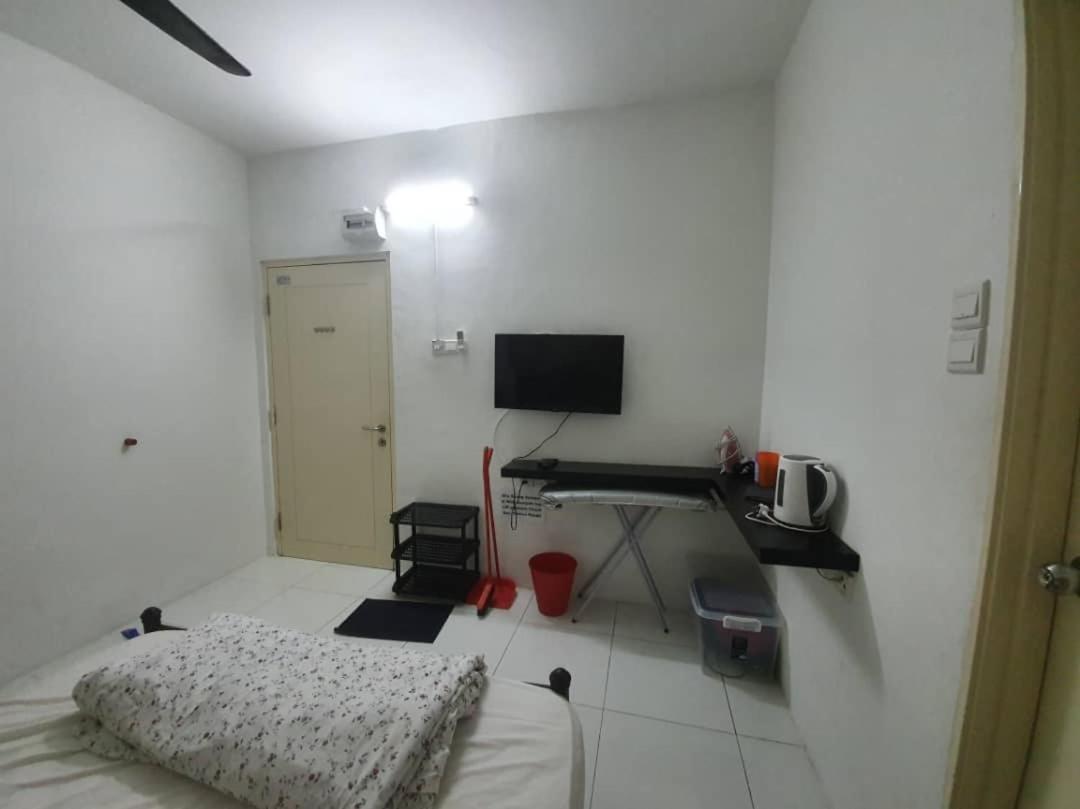 Vista Alam Serviced Apartment Near Idcc Sacc Pkns Uitm Msu Avisena Shah Alam Buitenkant foto