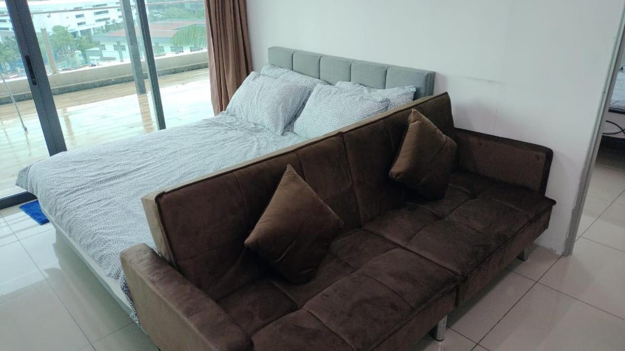Vista Alam Serviced Apartment Near Idcc Sacc Pkns Uitm Msu Avisena Shah Alam Buitenkant foto